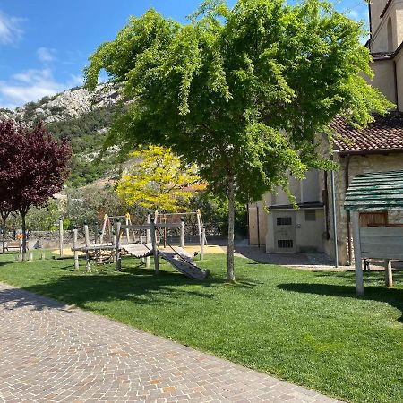Appartamenti Le Tre Rose Torbole Sul Garda Kültér fotó